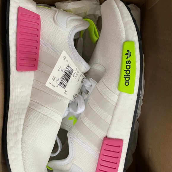 Adidas NMD Womens Shoes NEW - Picture 2 of 2
